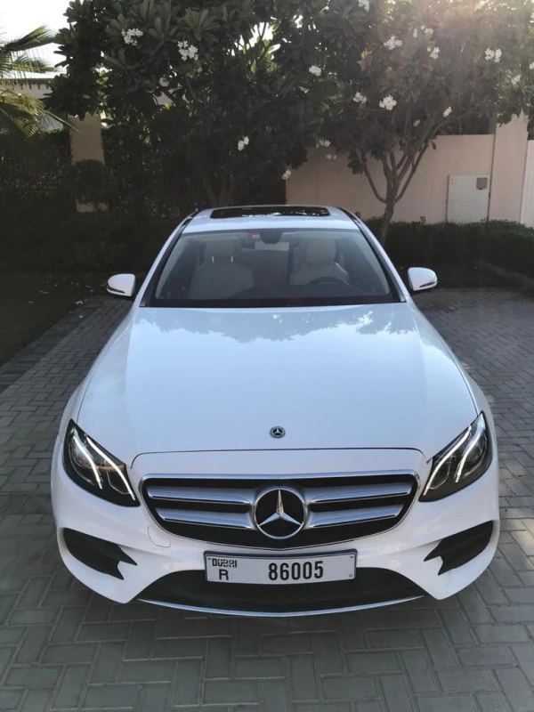 Mercedes E Класс (Белый), 2019