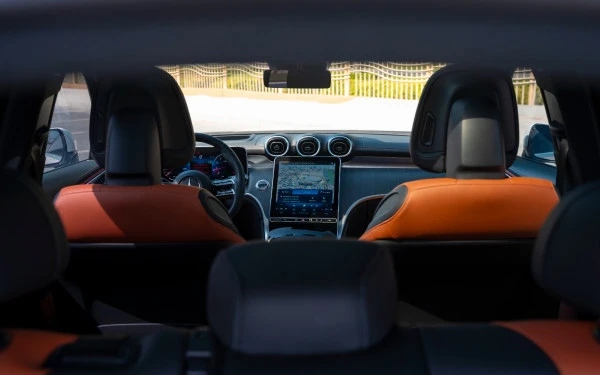 Mercedes GLC 200 SUV (Белый), 2024
