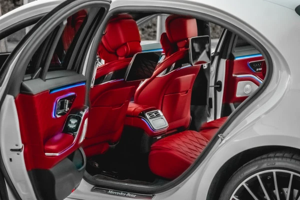 Mercedes S500 (Bianca), 2021
