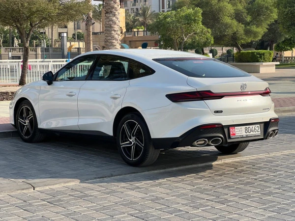 MG 7 (White), 2025