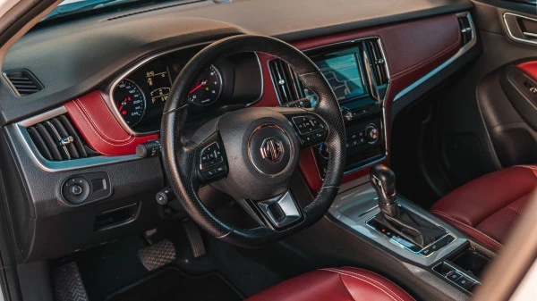 MG RX5 (Blanco), 2022