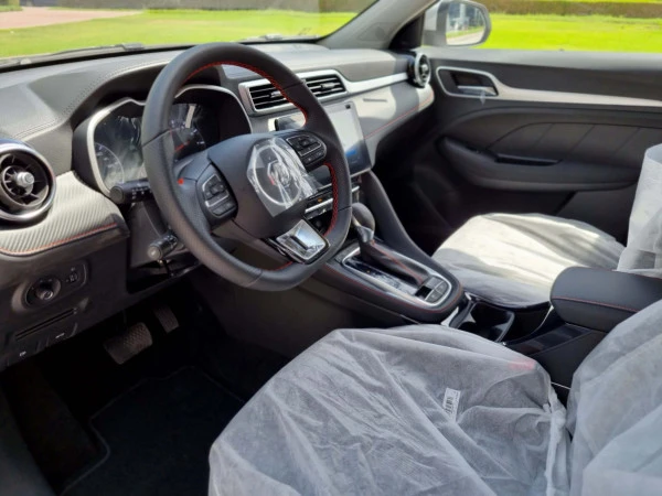 MG ZS (Серебро), 2025