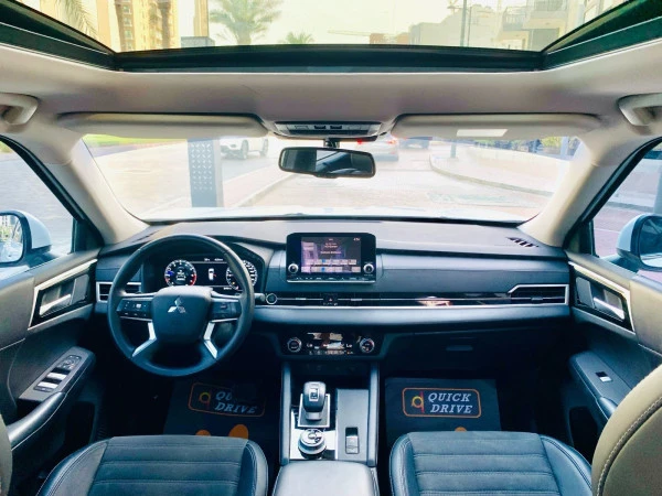 Mitsubishi Outlander (Белый), 2024