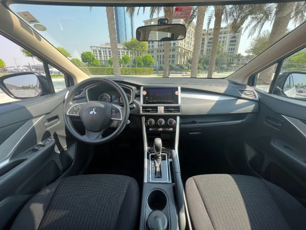 Mitsubishi Xpander (Weiß), 2025