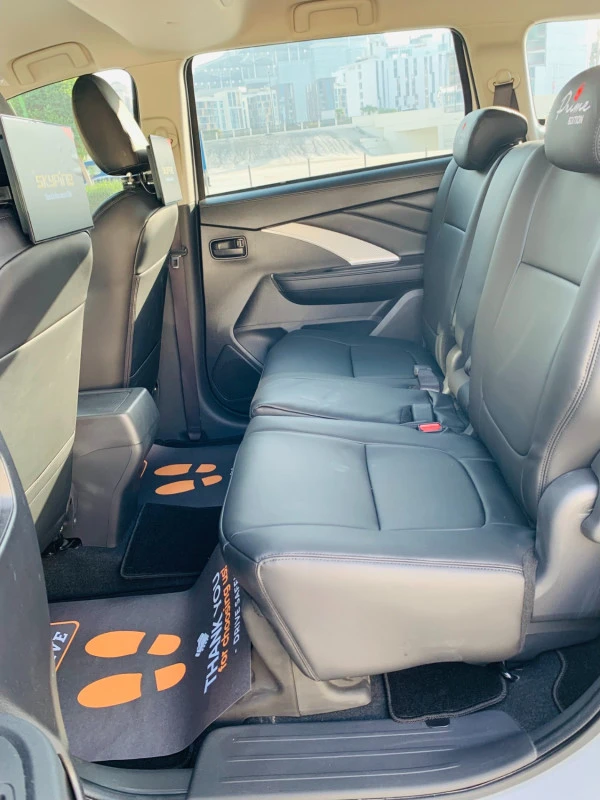 Mitsubishi Xpander (White), 2025