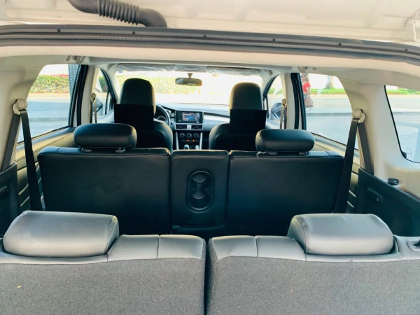 Mitsubishi Xpander (White), 2025