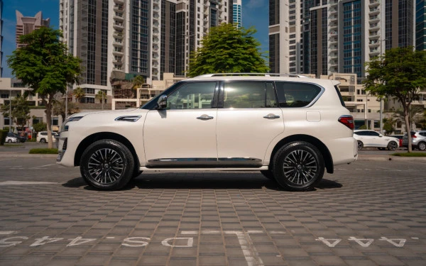 Nissan Patrol Platinum V6 (Bianca), 2024