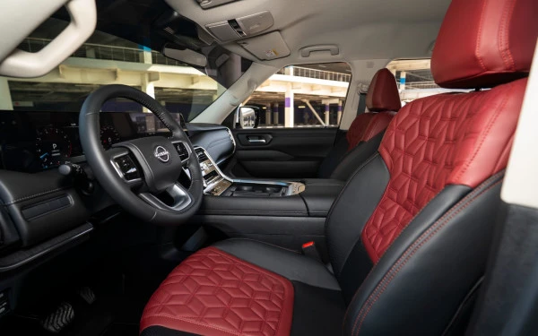 Nissan Patrol Platinum V6 (Blanc), 2026