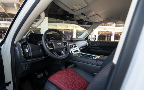 Nissan Patrol Platinum V6 (Blanc), 2026