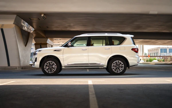 Nissan Patrol V6 (White), 2024