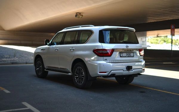 Nissan Patrol V6 (White), 2024