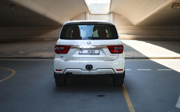 Nissan Patrol V6 (White), 2024