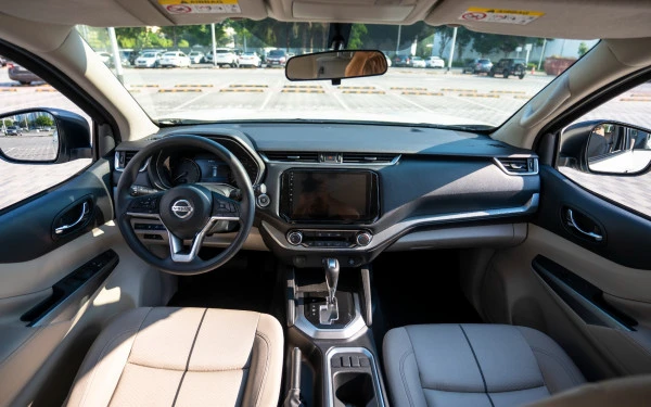 Nissan Xterra (White), 2025