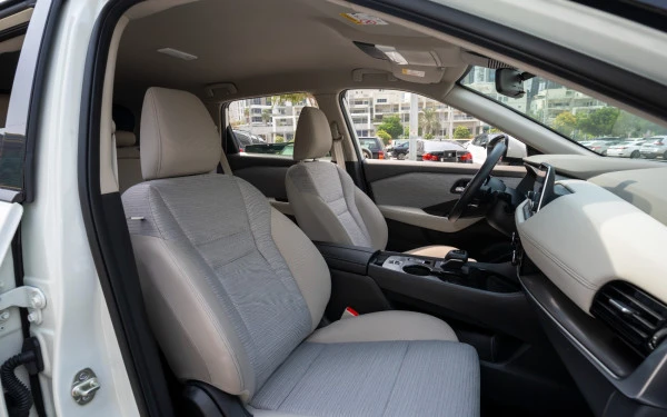Nissan X-Trail (White), 2025