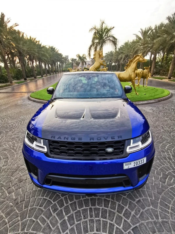 Range Rover Sport SVR (Blu), 2020