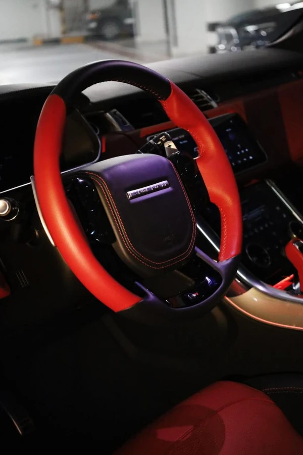 Range Rover Sport SVR (Blanco), 2021