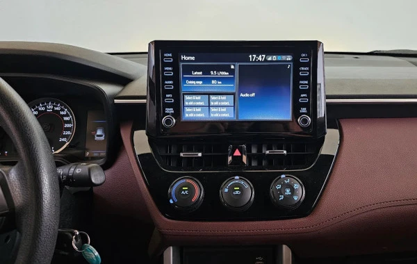 Toyota Corolla Cross (Blanco), 2024