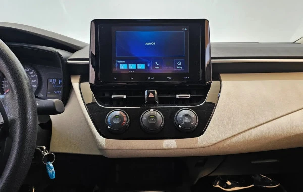 Toyota Corolla (Blanco), 2024