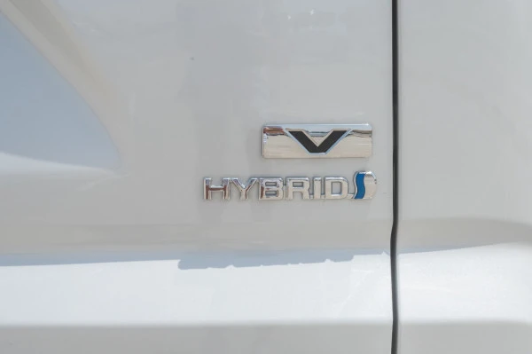 Toyota Innova (Blanco), 2024