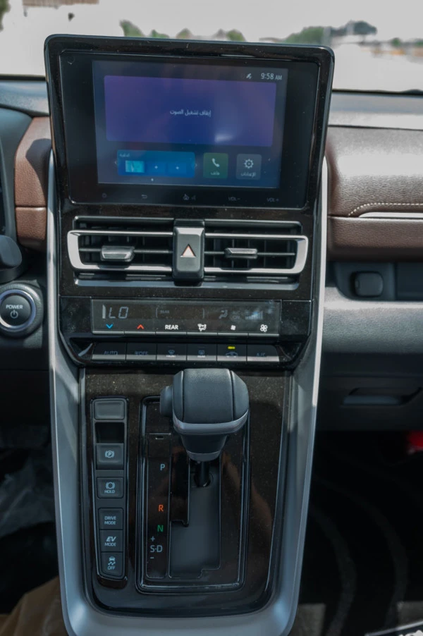 Toyota Innova (Blanco), 2024