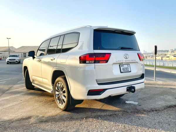 Toyota Land Cruiser (Blanco), 2022