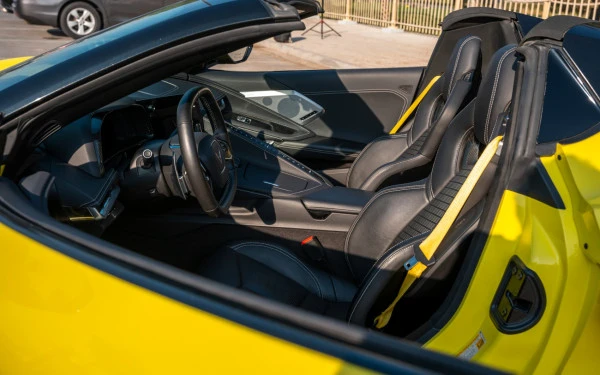 Chevrolet Corvette (Yellow), 2022