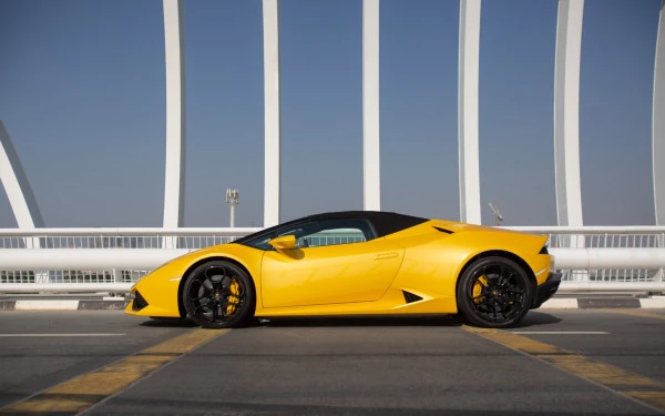 Lamborghini Huracan Spyder (Yellow), 2021