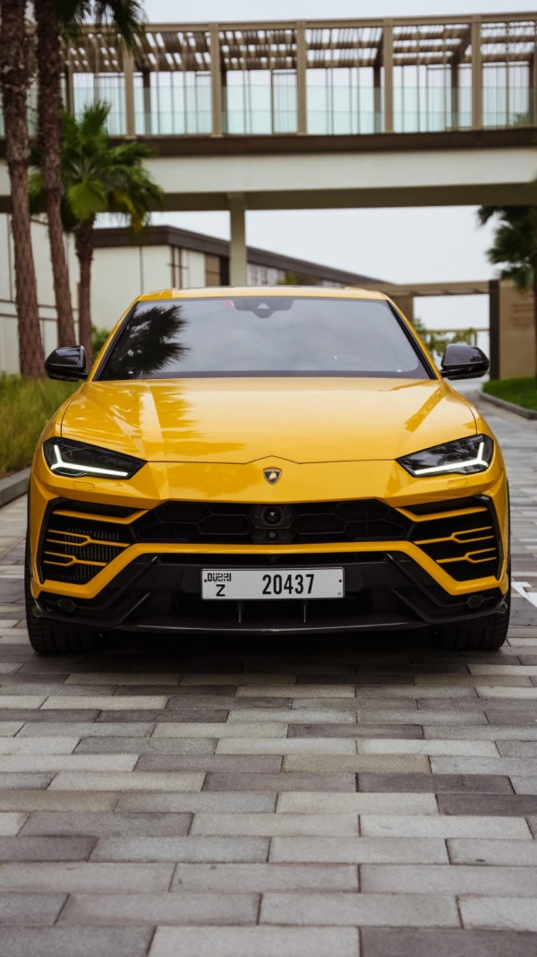 Lamborghini Urus (Yellow), 2019
