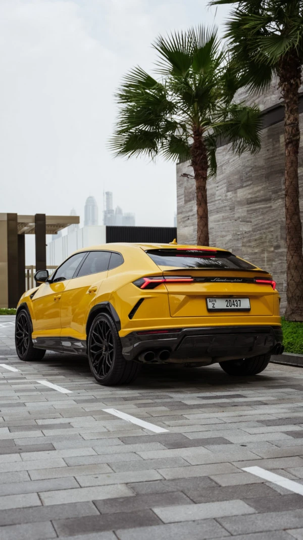 Lamborghini Urus (Yellow), 2019