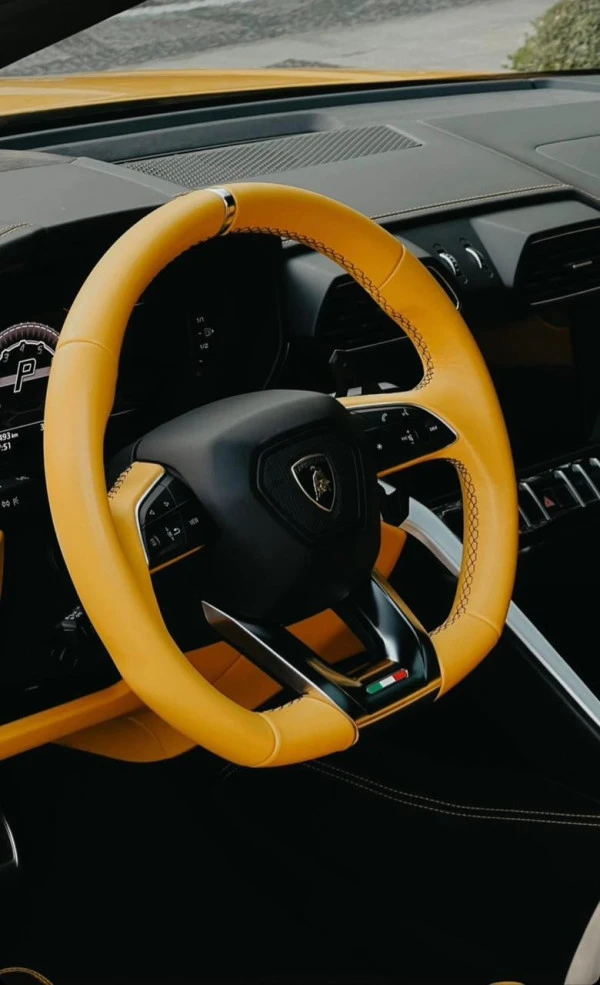 Lamborghini Urus (Желтый), 2019
