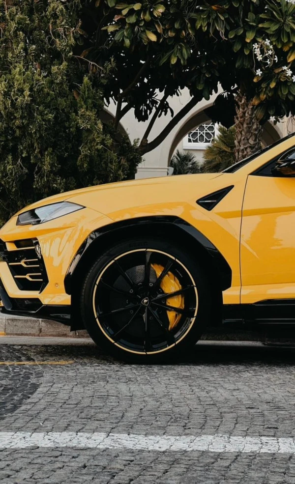 Lamborghini Urus (Желтый), 2019