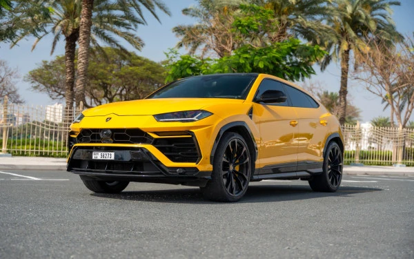 Lamborghini Urus (Yellow), 2023
