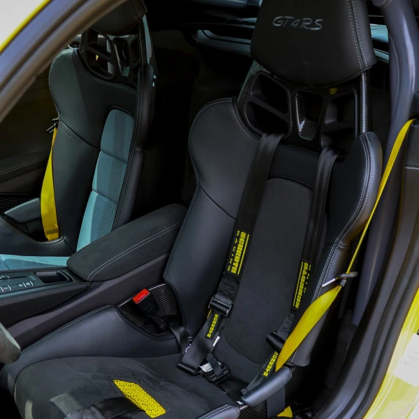 Porsche GT4 (Giallo), 2023